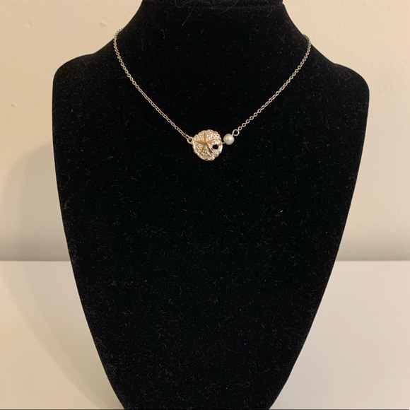 Jewelry - Starfish and Pearl Chocker Style Necklace